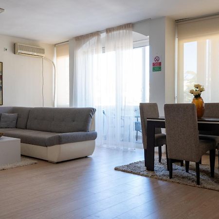Apartment In City Center Of 스코페 외부 사진
